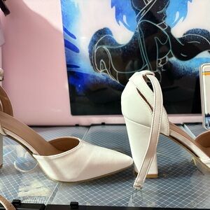 SHEIN Chic White Block Heels